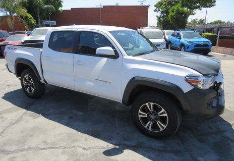 Picture of 2020 Toyota Tacoma 4WD