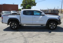 2020 Toyota Tacoma 4WD - Thumbnail 6
