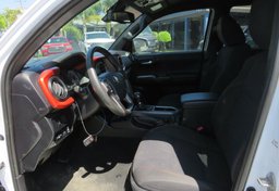 2020 Toyota Tacoma 4WD - Thumbnail 25