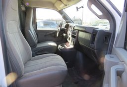 2016 GMC Savana Cargo Van - Thumbnail 21