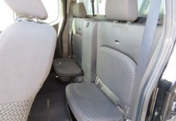 2017 Nissan Frontier - Thumbnail 25