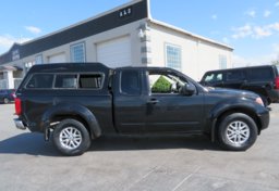 2017 Nissan Frontier - Thumbnail 10