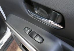 2020 Nissan Kicks - Thumbnail 35