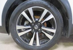 2020 Nissan Kicks - Thumbnail 16