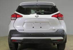 2020 Nissan Kicks - Thumbnail 12