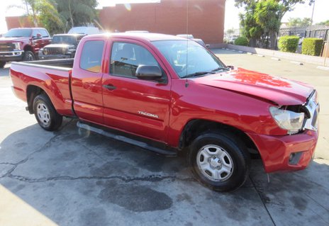 Picture of 2015 Toyota Tacoma