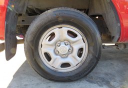 2015 Toyota Tacoma - Thumbnail 19