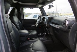 2016 Jeep Wrangler Unlimited - Thumbnail 31