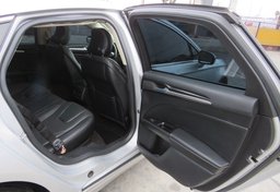 2019 Ford Fusion - Thumbnail 23