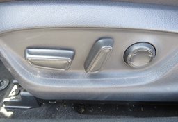 2018 Toyota Camry - Thumbnail 34