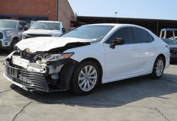 2018 Toyota Camry - Thumbnail 3