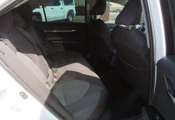 2018 Toyota Camry - Thumbnail 29