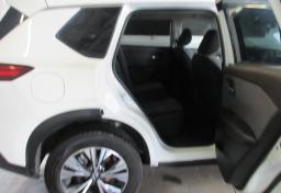 2021 Nissan Rogue - Thumbnail 32