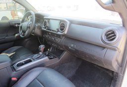 2021 Toyota Tacoma 4WD - Thumbnail 19