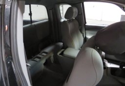 2005 Toyota Tacoma - Thumbnail 21