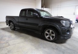 2005 Toyota Tacoma - Thumbnail 3