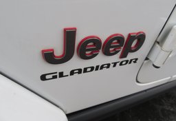 2020 Jeep Gladiator - Thumbnail 20