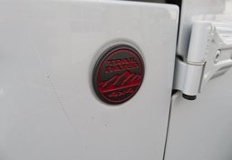 2020 Jeep Gladiator - Thumbnail 19