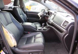 2017 Toyota Highlander - Thumbnail 26