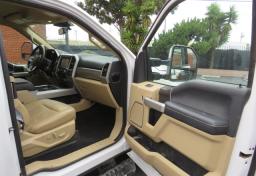 2020 Ford F-250 Super Duty - Thumbnail 24