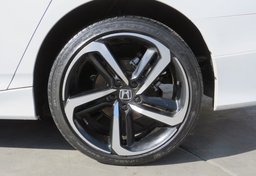 2019 Honda Accord Sedan - Thumbnail 11