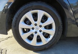 2020 Toyota Corolla - Thumbnail 19