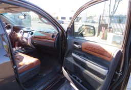 2019 Toyota Tundra 4WD - Thumbnail 27