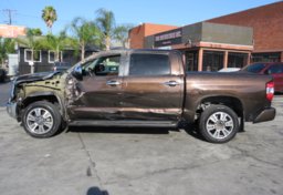 2019 Toyota Tundra 4WD - Thumbnail 6