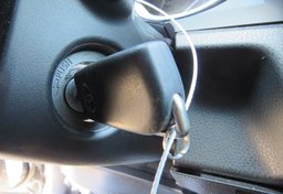 2019 Toyota Camry - Thumbnail 31