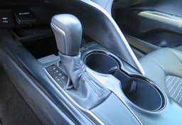 2019 Toyota Camry - Thumbnail 35