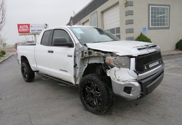 2014 Toyota Tundra 4WD Truck - Thumbnail 4
