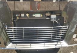 2011 Freightliner XCM Chassis - Thumbnail 7
