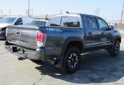 2022 Toyota Tacoma - Thumbnail 9
