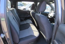 2022 Toyota Tacoma - Thumbnail 27