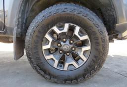 2022 Toyota Tacoma - Thumbnail 19