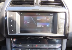 2018 Jaguar F-PACE - Thumbnail 35