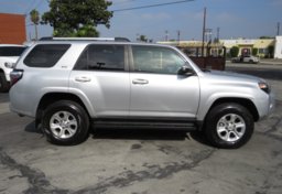 2020 Toyota 4Runner - Thumbnail 11