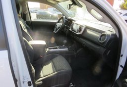 2021 Toyota Tacoma 4WD - Thumbnail 26