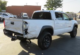 2021 Toyota Tacoma 4WD - Thumbnail 8