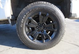 2019 Chevrolet Colorado - Thumbnail 17