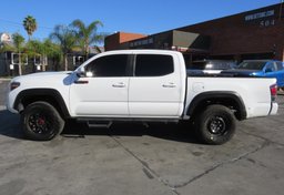 2019 Toyota Tacoma 4WD - Thumbnail 9