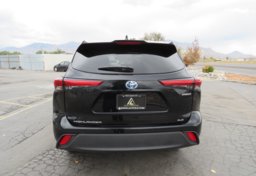 2021 Toyota Highlander - Thumbnail 12