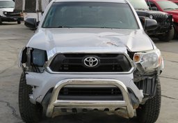 2015 Toyota Tacoma - Thumbnail 11