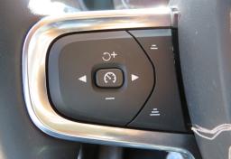 2020 Volvo XC40 - Thumbnail 31