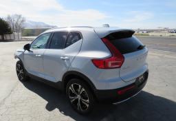 2020 Volvo XC40 - Thumbnail 7