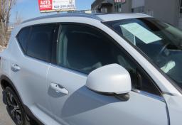 2020 Volvo XC40 - Thumbnail 13