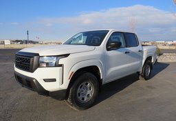 2022 Nissan Frontier - Thumbnail 2