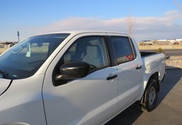 2022 Nissan Frontier - Thumbnail 14