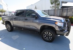 2015 Toyota Tundra 4WD Truck - Thumbnail 1
