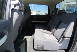 2015 Toyota Tundra 4WD Truck - Thumbnail 33